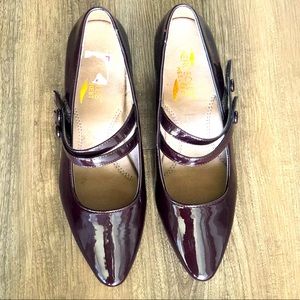 Beautiful purple shoes